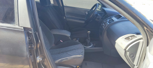Renault Megane Sedan 2.0 Previlège Aut. 4p