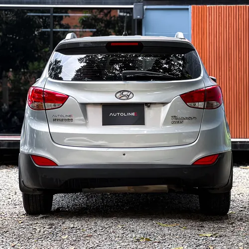 Hyundai TUCSON IX-35 GL 2.0