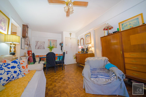 Departamento De 2 Ambientes De 53,73 M2. Piso Alto, Balcón. Cochera Fija. Apto Profesional. Flores