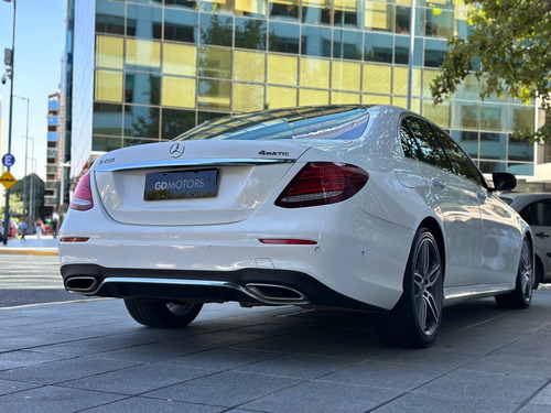 Imagen 13 de 25 de Mercedes Benz E400 2018