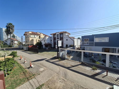 Departamento En Venta De 2 Dorm. En Coquimbo