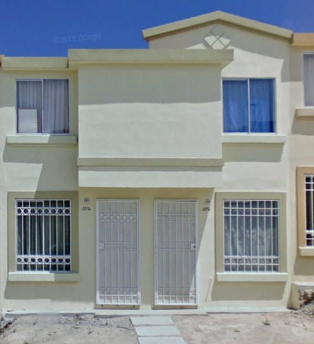 Venta De Casa, ¡remate Bancario!, Col. Urbi Quinta Del Cedro, Tijuana, Bc. -jmjc3 