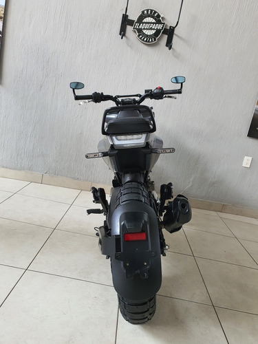 Imagen 8 de 15 de Husqvarna Svartpilen 401