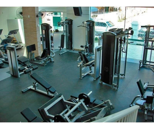 Imagem 3 de 8 de Piso Emborrachado Ultra Resistente Para Academia E Fitness
