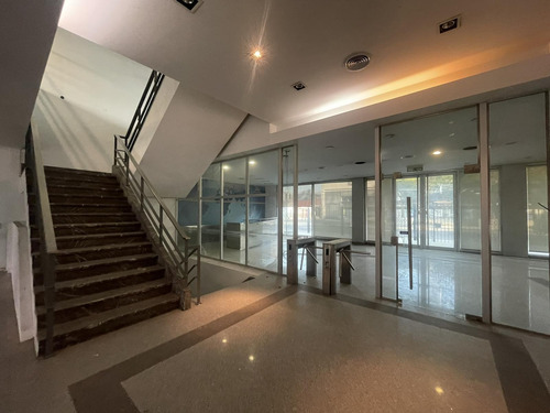 Edificio De Oficinas En Alquiler - San Martín