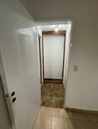 Imagen 6 de 12 de Ph En Venta De 2 Ambientes Con Patio En Sarandi Oportunidad