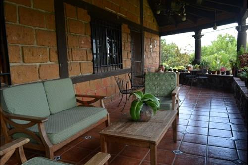 Casa Amoxtlicalli, Tepoztlan Morelos.