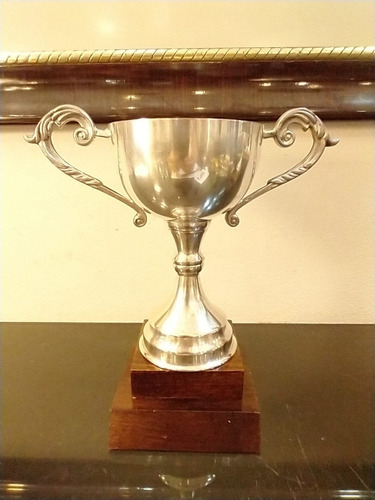 Antigua Copa Trofeo Bañado En Plata 