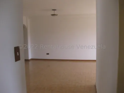Apartamento En Venta La Urbina