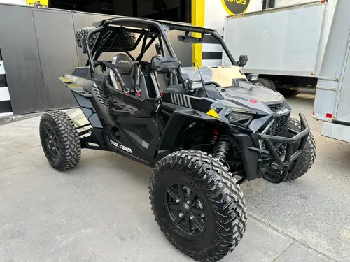 Polaris RZR TURBO S BESTIA