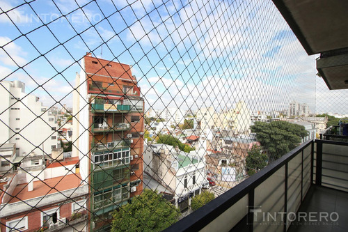 Venta Departamento 3 Ambientes Con Balcón En Caballito Apto