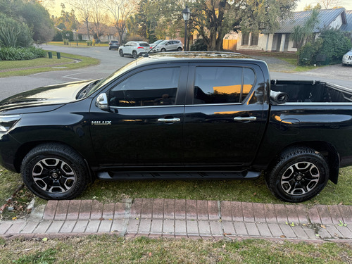 Toyota Hilux Pick-Up 2.8 Cd Srx 204Cv 4X4 At