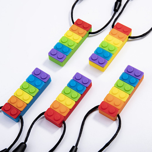 Collar De Silicona Para Masticar Con Forma De Arcoíris, 5 Un