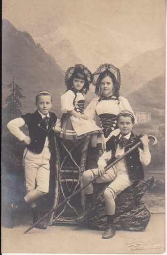 Suiza Antigua Postal Niños Vestimentas Tipicas Interlaken