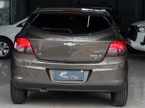 Chevrolet Onix 1.4 Lt 5p