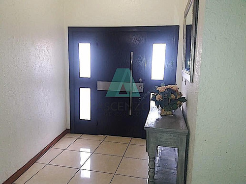 Renta De Casa Amueblada En Fracc. Lomas Vallarta, Delrui