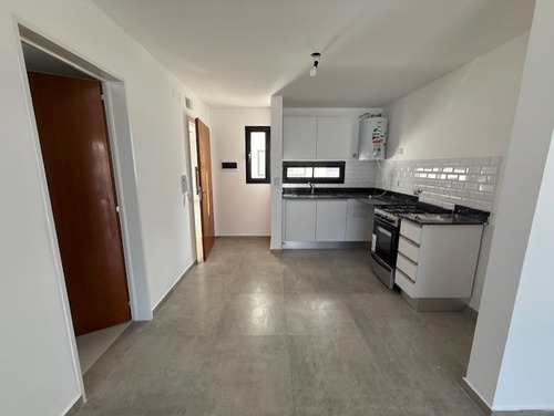 Departamento En Alquiler Temporario En La Plata