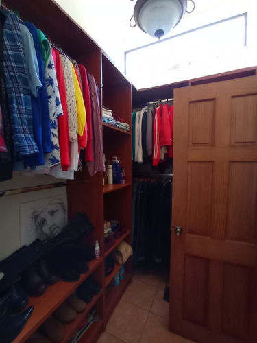 Imagen 23 de 30 de Vendo Belleza De Casa Ubicada En Esquina, 4 Dormitorios, Alta Plusvalia Y Seguridad