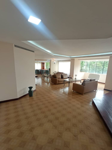 En Venta Apto Parque Cotoperiz. Barrio Sucre. Maracay