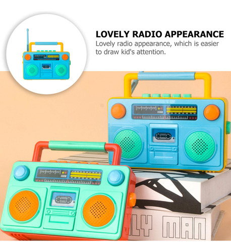 Radio De Dibujos Animados Inclinada A Máquina Con Forma De M