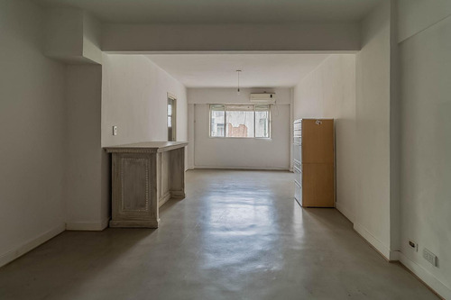 Monoambiente Refaccionado En Venta En La Calle San Luis 2800