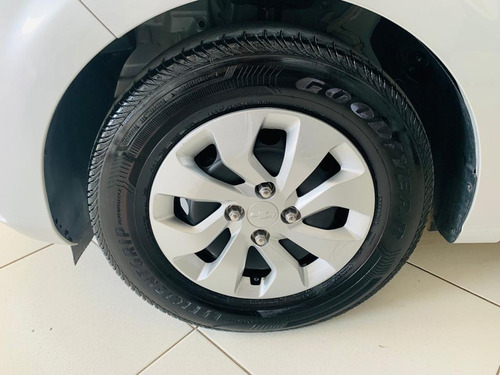 Imagem 14 de 14 de Onix Completaço, Estado De Zero E Com Preço Incrível!!!