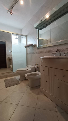 Imagen 10 de 14 de Apartamento 130m2 Res Country Urb Campo Alegre Chacao Caracas