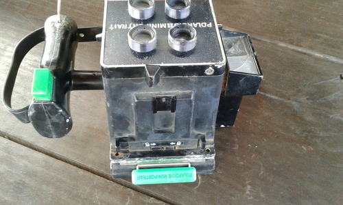 Máquina Fotográfica Polaroid