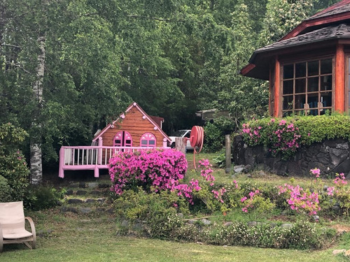 Casa En Venta De 5 Dorm. En Pucón