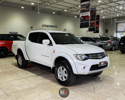 Mitsubishi L200 Triton 2.4 HLS 4X2 CD 16V FLEX 4P MANUAL