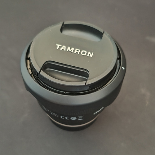 Lente Tamron 20mm F/2.8 Di Iii Osd M 1:2 Para Sony E (ff)