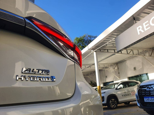 Imagem 3 de 15 de Toyota Corolla 1.8 Vvt-i Hybrid Flex Altis Cvt
