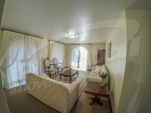 Excelente Casa Para Quem Quer Morar Num Lugar Tranquilo. Casa Com Ambientes Espaçosos, Com 4 Quartos, Sala De Estar, Jantar E Tv, Bem Definidas, Garagem Para 3 Carros, Com 4 Quartos Sendo Uma Suite,c