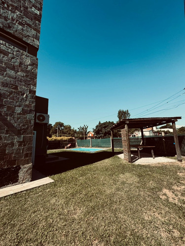 Alquilo Casa Temporario A Estrenar Moderna Con Pileta