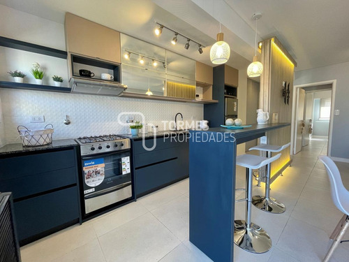 Imagen 12 de 30 de Tour Virtual Departamento Venta 2 Ambientes Reciclado Con Balcón Corrido ~ Macrocentro Mar Del Plata