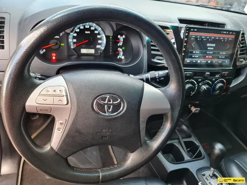 Toyota Fortuner 2.7cc At Aa 4x2 7 Pasajeros