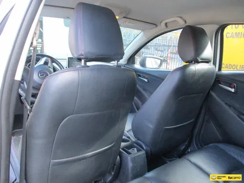 Mazda 2 1500cc At Aa