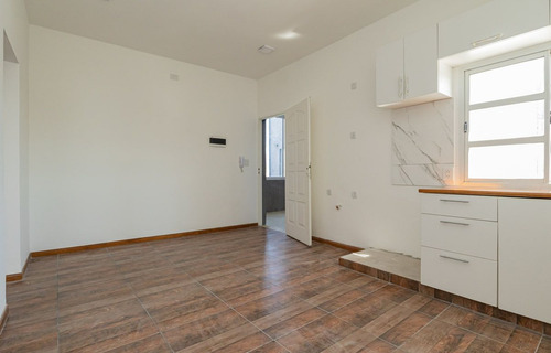 Departamento En Venta 2 Amb Hurlingham 3piso
