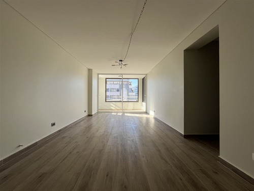 Recién Remodelado, Vista Despejada, Plaza Perú