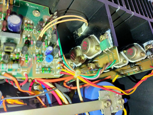 Amplificador Pow Adcom Como (yamaha Marantz Sansui) (Usado)
