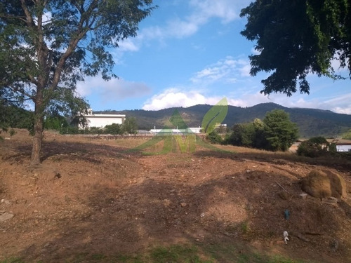 Imagem 3 de 9 de Excelente Terrenos Em Atibaia Em Condominío Flamboyant - 980