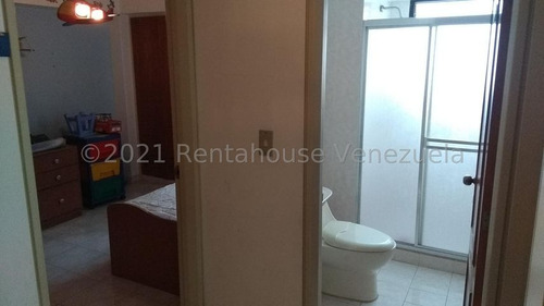 Imagen 8 de 12 de Mtz Vende Apartamento En Santa Monica 21-22859