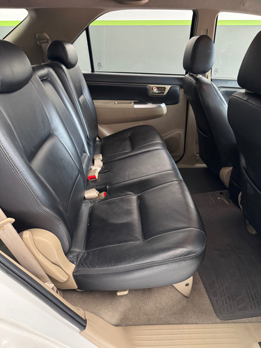 Toyota Hilux SW4 2.7 Sr 5l 4x2 Flex Aut. 5p