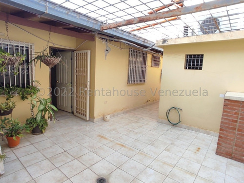 Imagen 25 de 27 de Casa Venta Urbanización Cerrada Agua Cómoda Nb