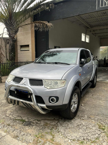 Mitsubishi L200 3.2 Triton Hpe Cab. Dupla 4x4 4p