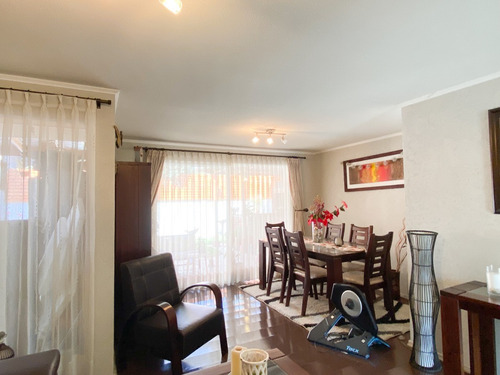Imagen 8 de 20 de Vende Casa 3 Dormitorios, 3 Baños, 2 Estacionamientos