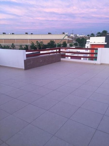Imagen 3 de 21 de Casa En Renta En La Privada Altezza