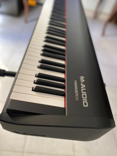 Controlador De Teclado Midi 88 Teclas M-audio Hammer 88