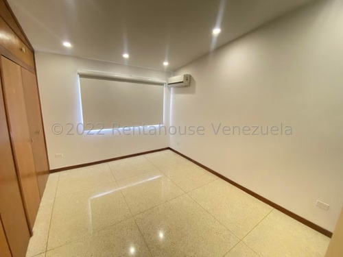 Imagen 13 de 14 de Casa En Venta En Santa Eduvigis 22-23646 Caro Fermoso 0424-2083128