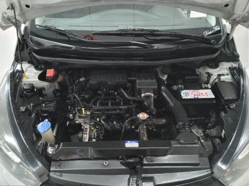 Imagem 10 de 10 de Hyundai Hb20 Comfort Plus 1.0